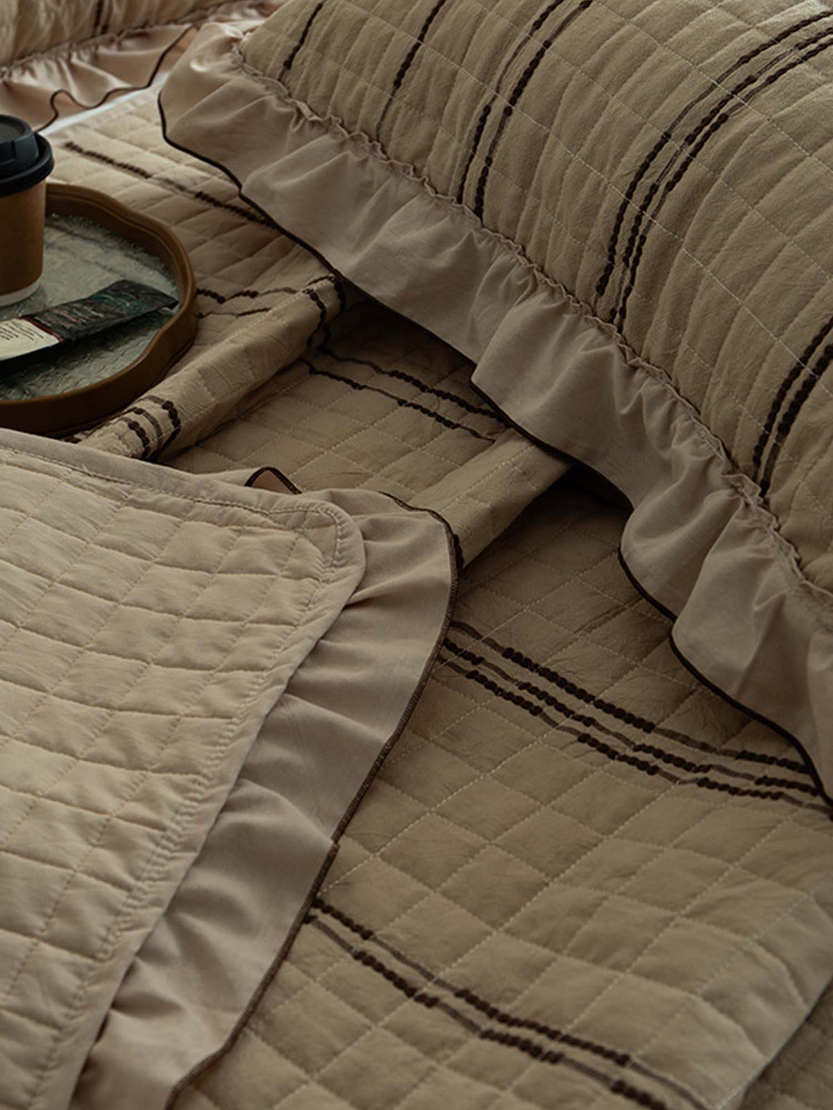 Stripe Ruffle Jacquard 100% Cotton Reversible Quilted 3-Piece Bedding Set