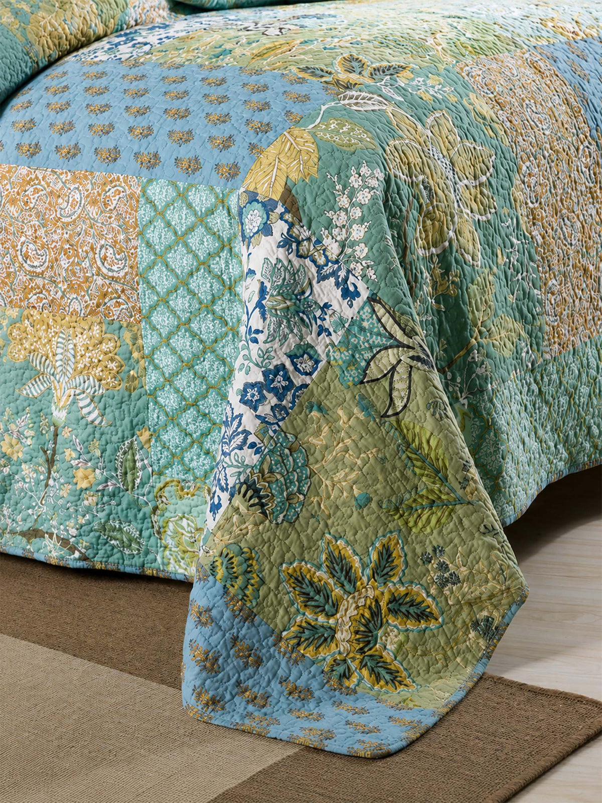 Sage Botanical Patchwork Quilted 3-Piece Cotton Bedding Set