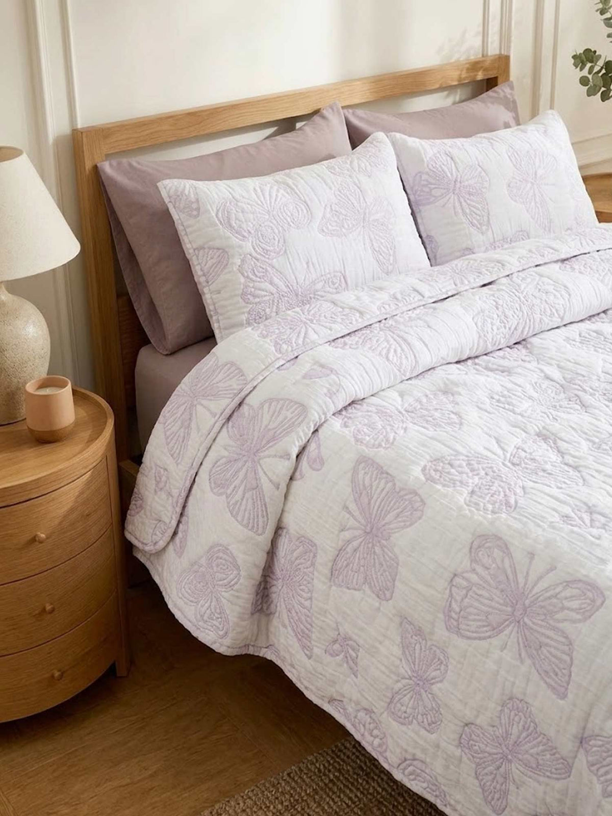 Lavender Butterfly Embossed Quilted Bedspread Puff Quilted Cotton Blanket