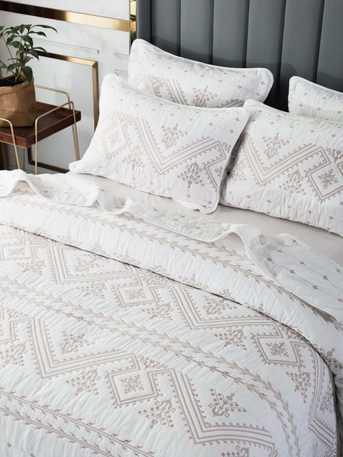 Ivory Nomad Geometric Quilted 3-Piece Bedding Set