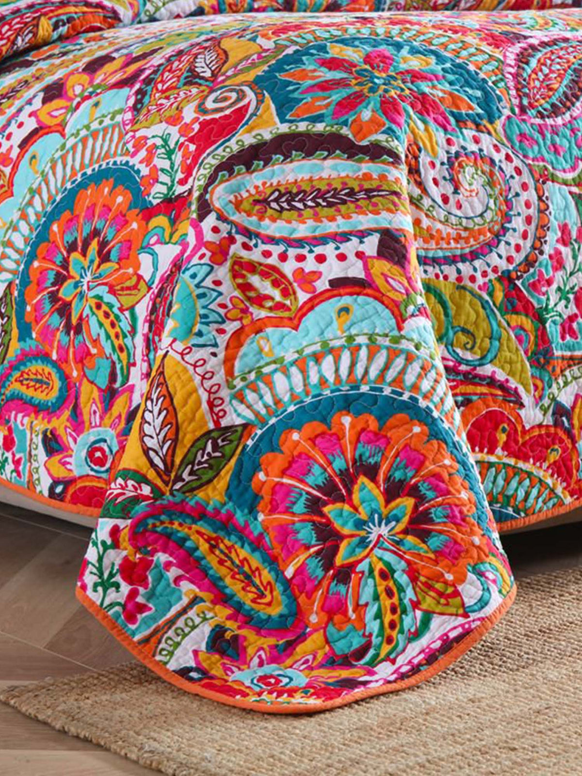 Vibrant Paisley Garden Quilted 3-Piece Bedding Set