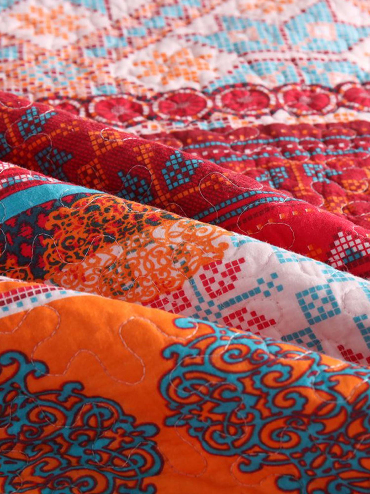 Sunset Folk Floral Quilted 3-Piece Bedding Set