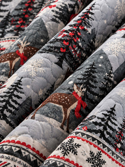 Winter Forest Deer Mountain Fair Isle Quilted 3-Piece Bedding Set