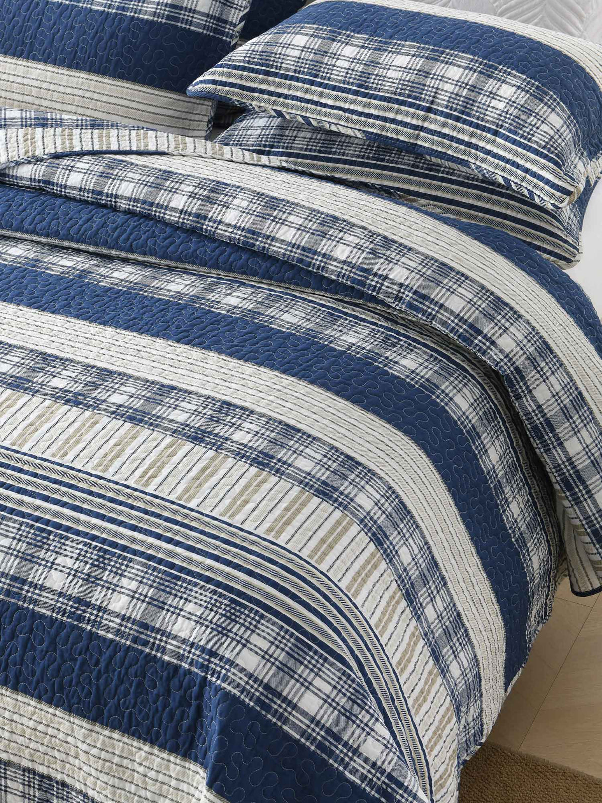 Blue Grey Buffalo Check Patchwork Quilted 3‑Piece Bedding Set