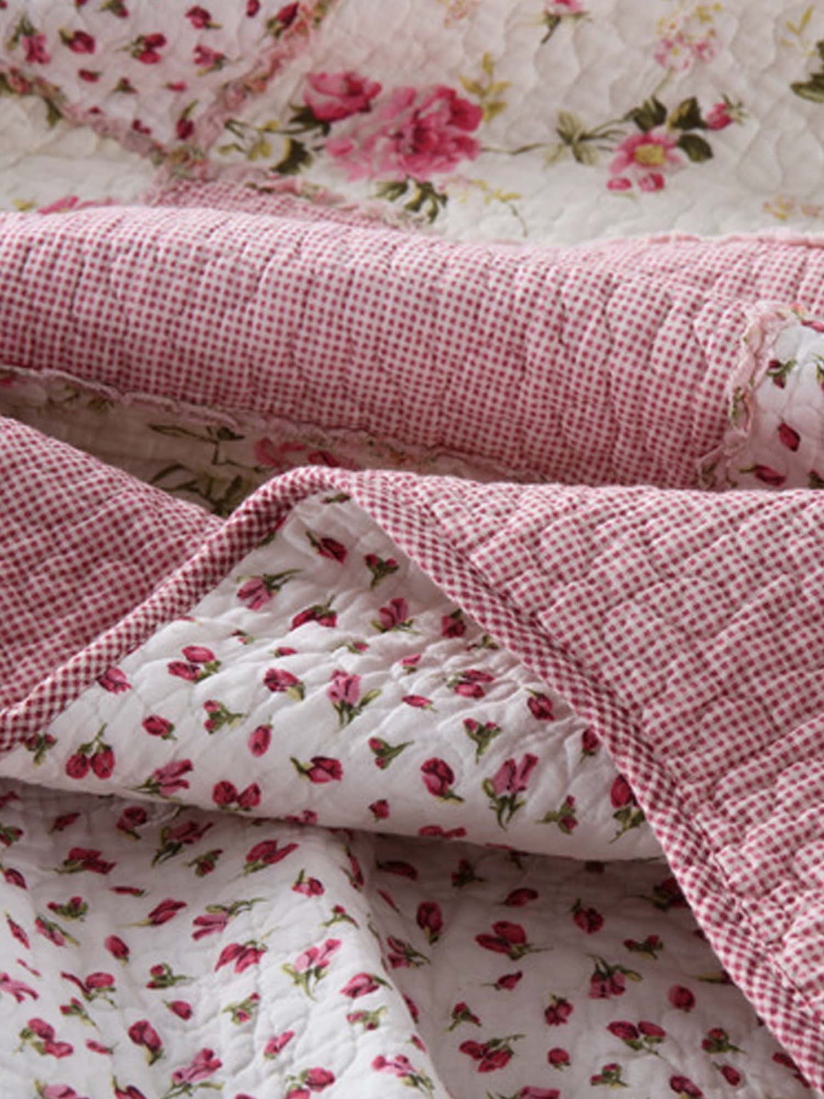 Rose Cottage Patchwork Quilted 3-Piece Bedding Set