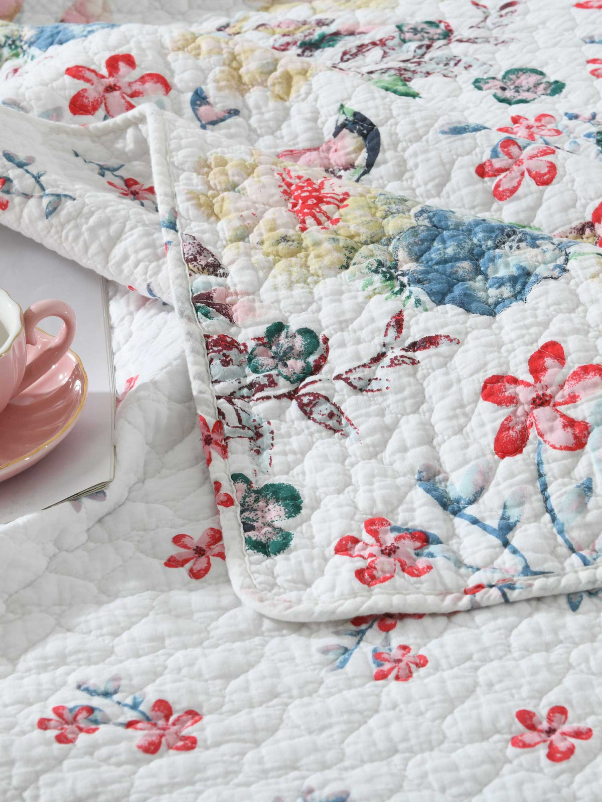 Vintage Bird Floral Garden Print Quilted 3‑Piece Bedding Set