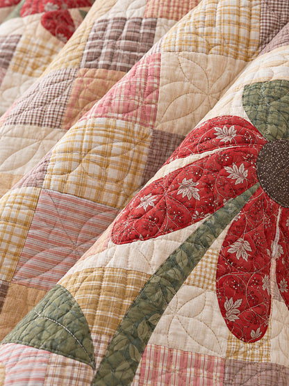 Red Coneflower Patchwork Quilted 3-Piece Bedding Set