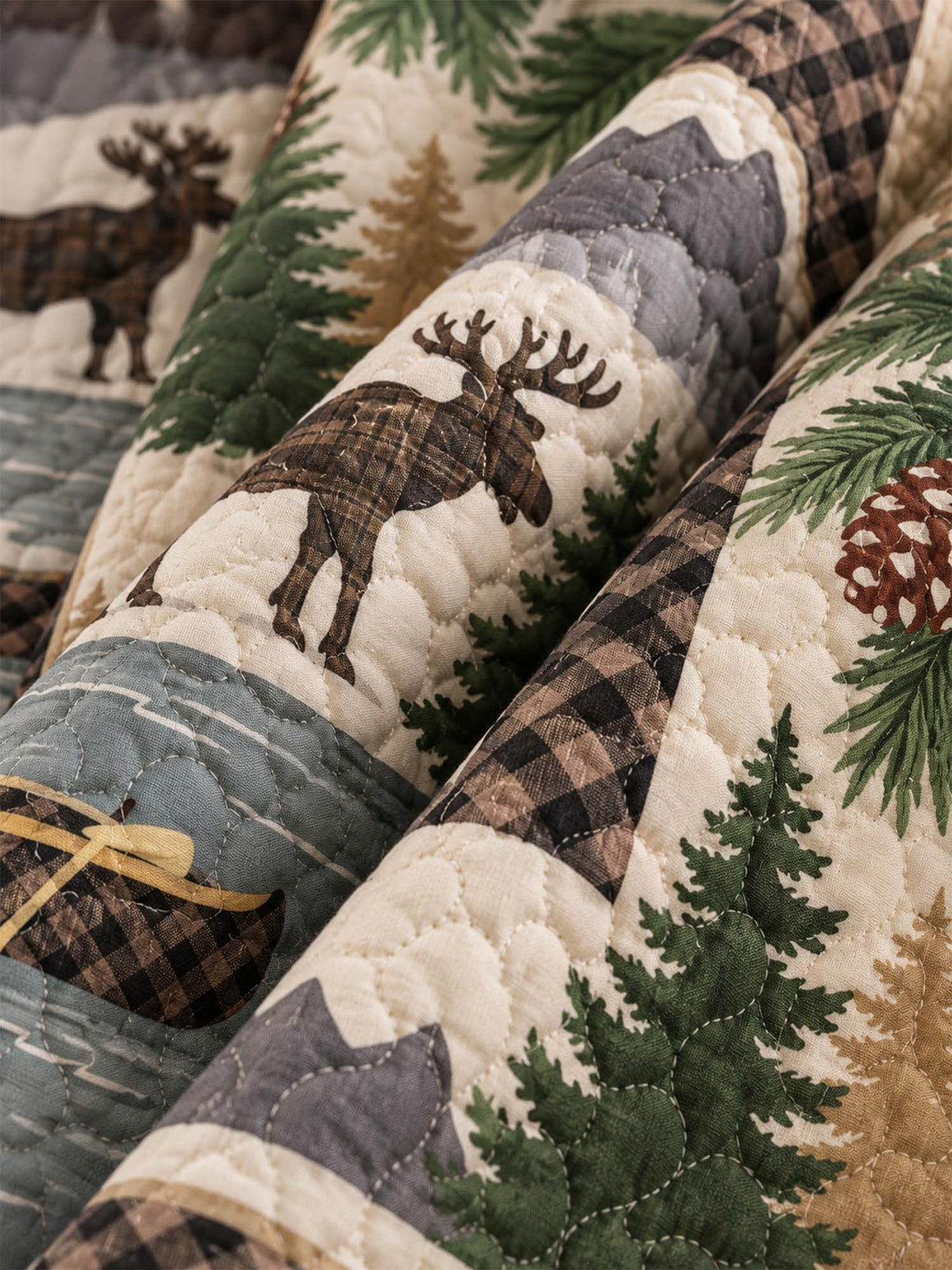 Woodland Bear and Moose Patchwork Quilted 3-Piece Bedding Set