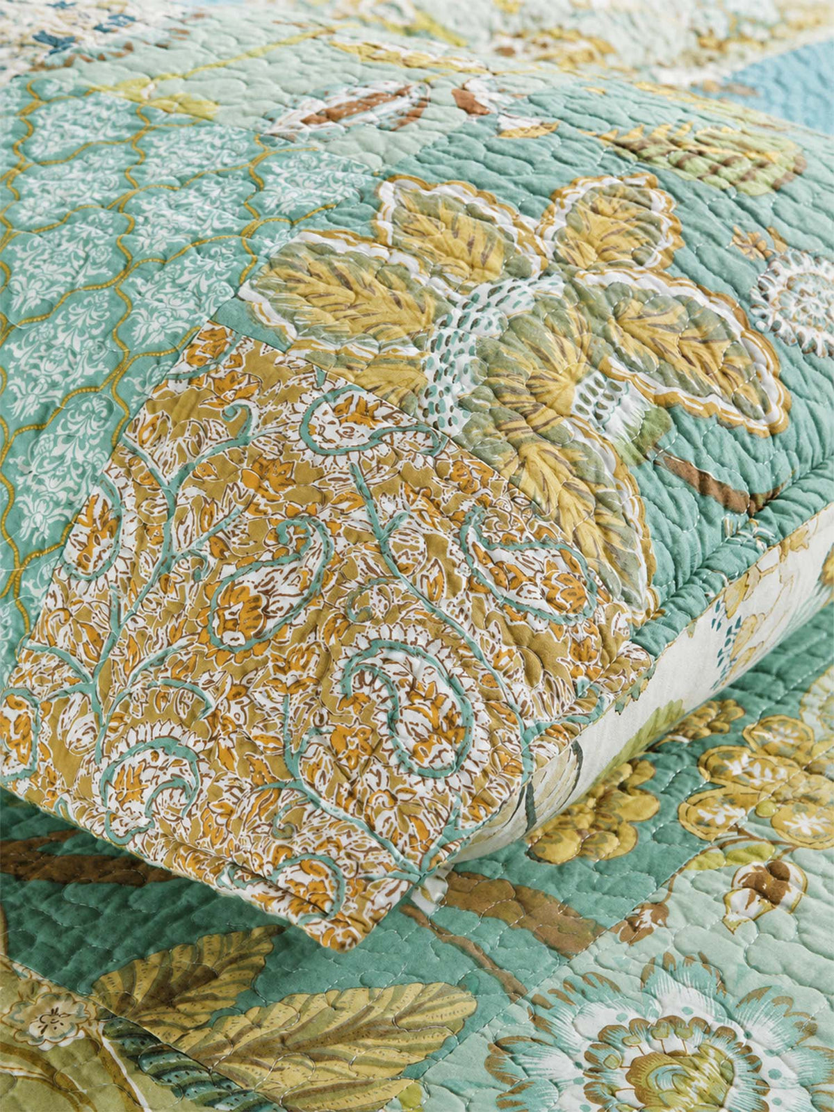 Sage Botanical Patchwork Quilted 3-Piece Cotton Bedding Set