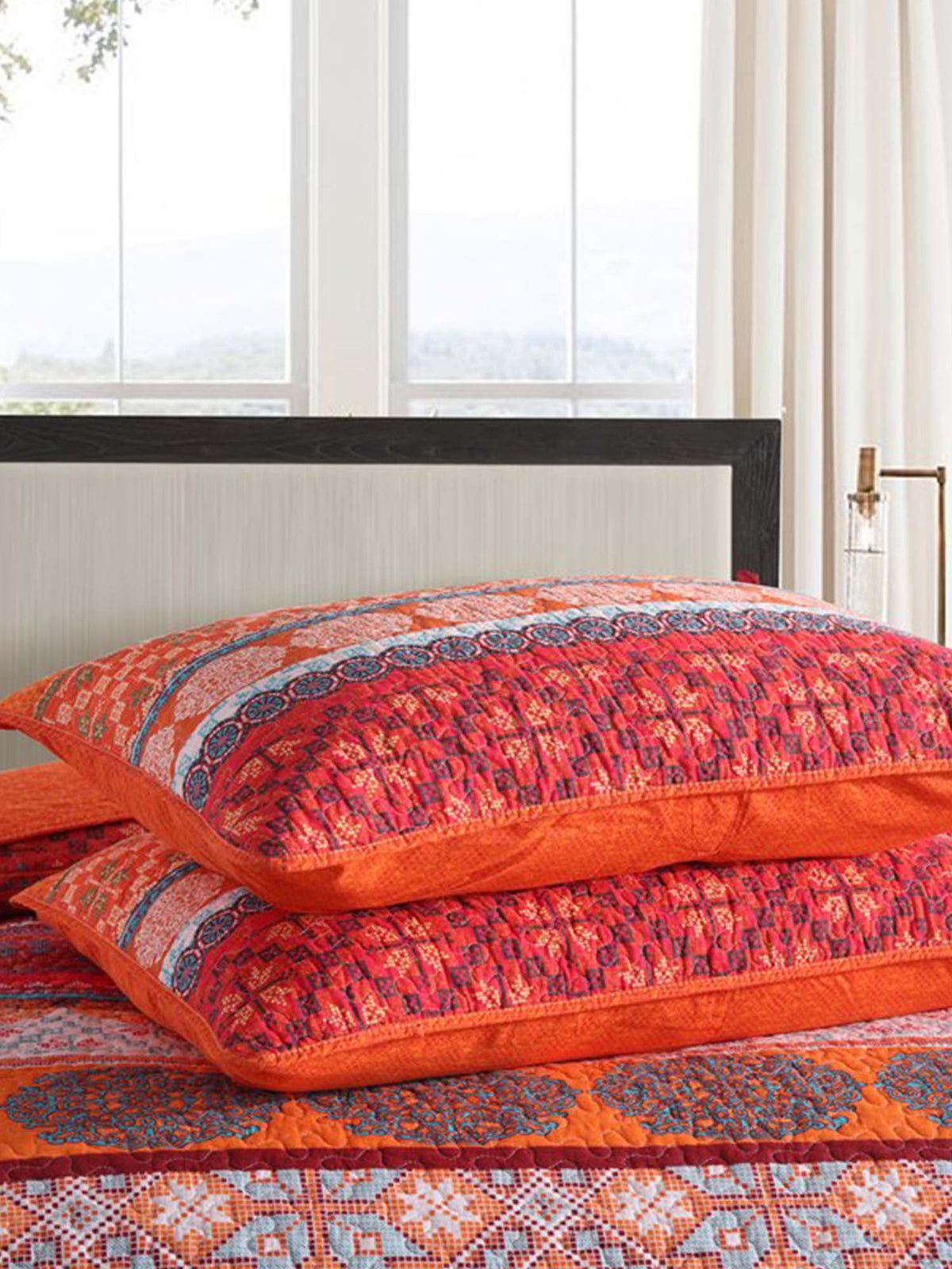 Sunset Folk Floral Quilted 3-Piece Bedding Set