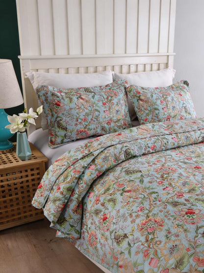 Light Blue Country Garden Floral Print Quilted 3‑Piece Bedding Set
