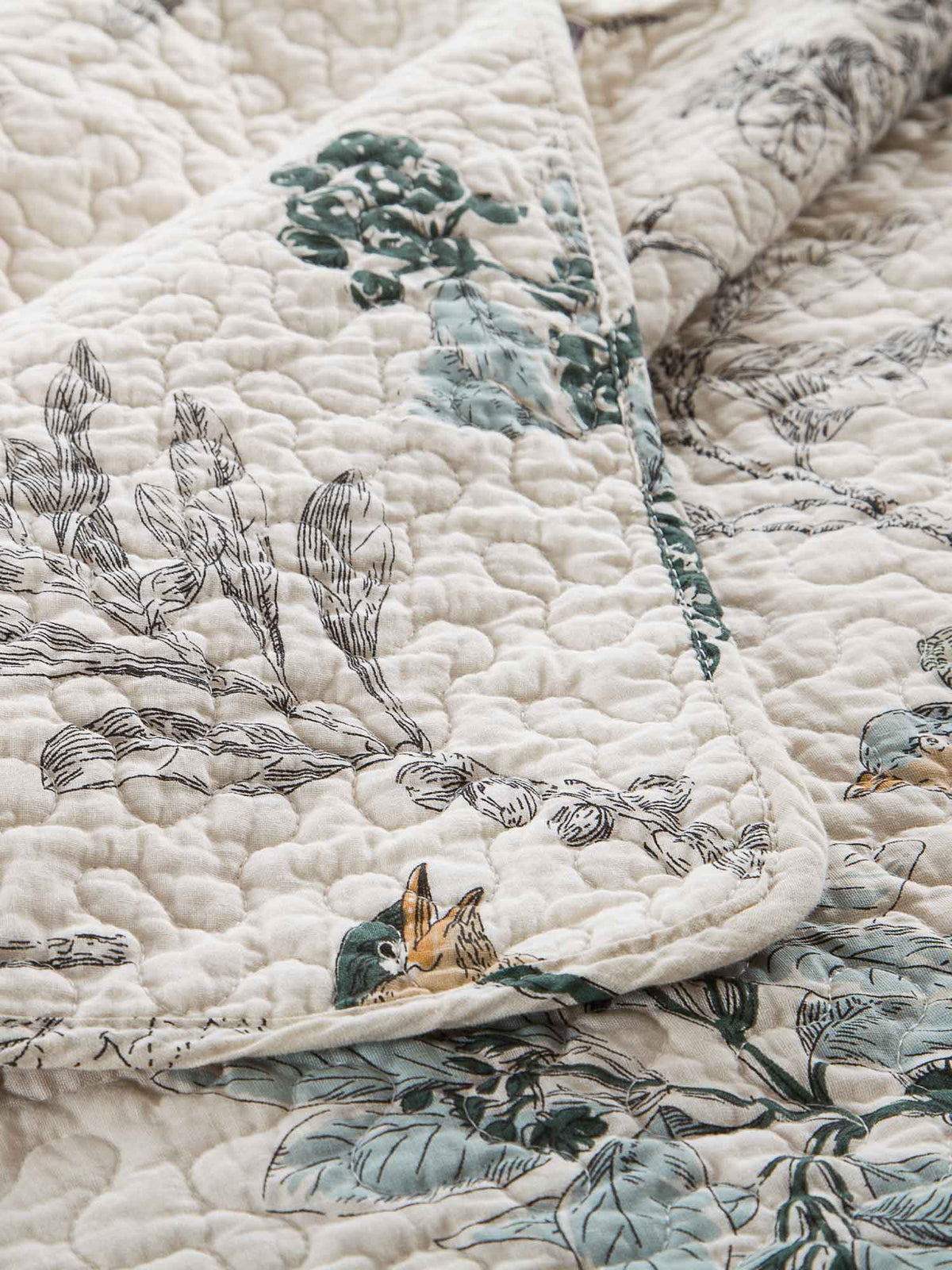 Cottage Style Nature Bird Floral Foliage Quilted 3‑Piece Bedding Set