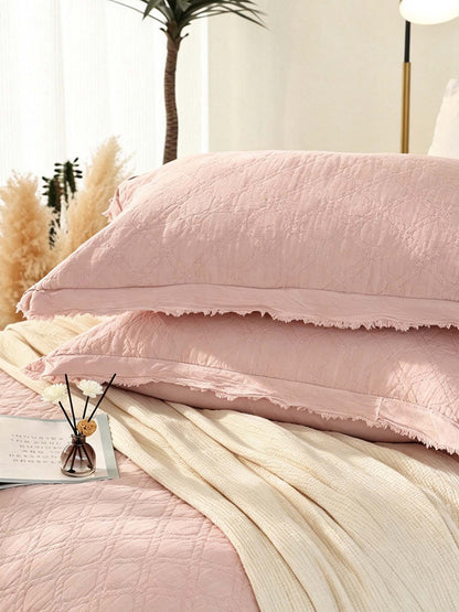 Soft Ruffled Trim Quilted 3‑Piece Bedding Set