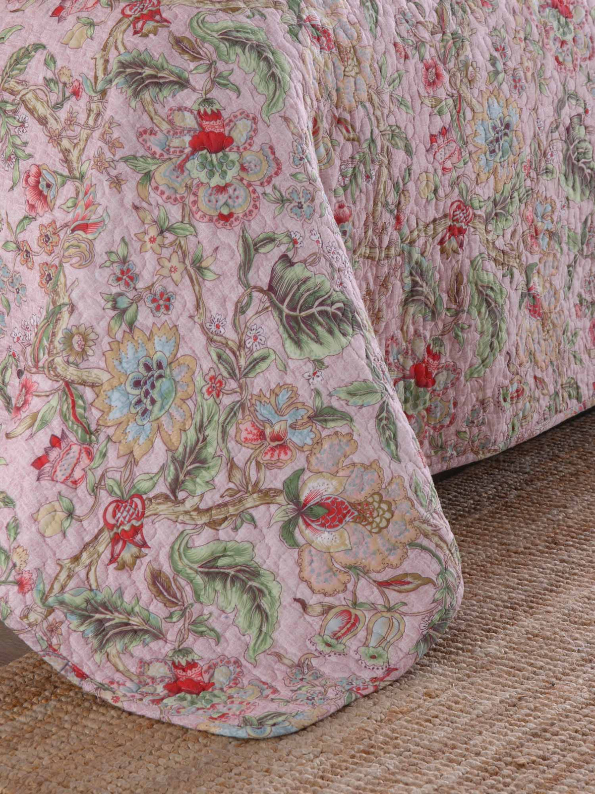 Soft Pink Country Botanical Floral Print Quilted 3‑Piece Bedding Set