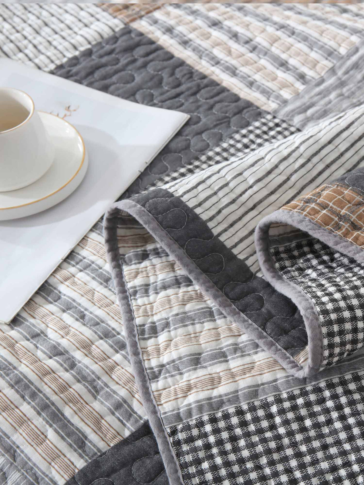 Grey Brown Plaid Patchwork Quilted 3‑Piece Bedding Set