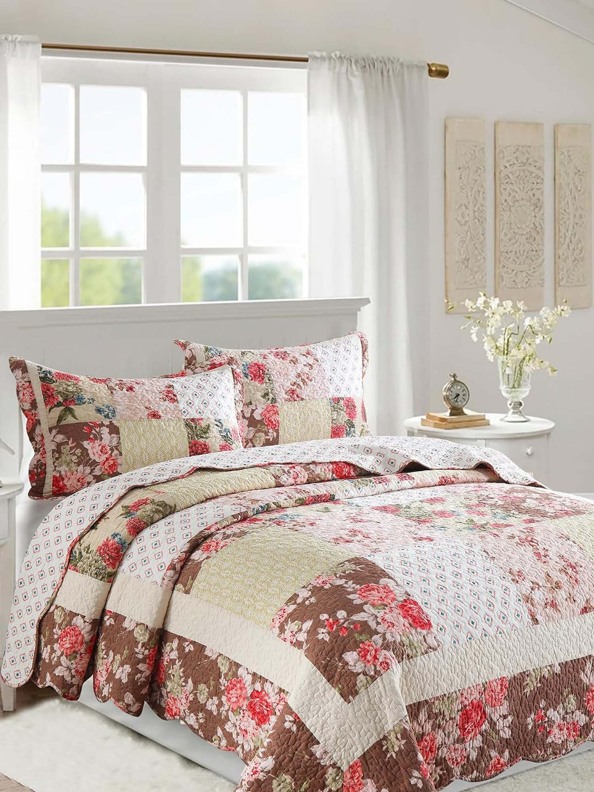 Rose Garden Patchwork Quilted 3-Piece Bedding Set