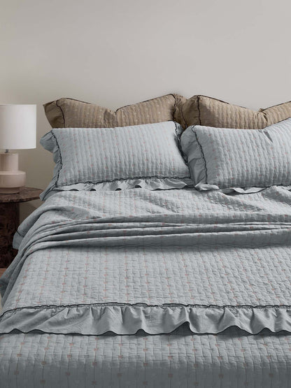 Petite Bow Ruffle Quilted 3-Piece Bedding Set