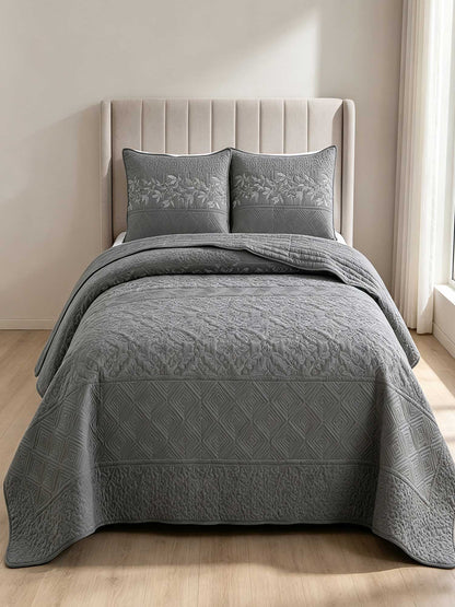 Vintage Botanical Quilted 3‑Piece Bedding Set
