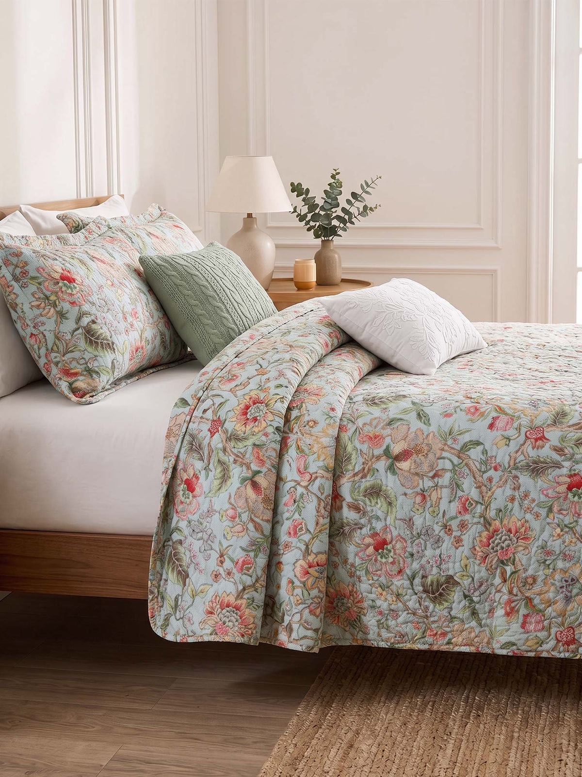 Light Blue Country Garden Floral Print Quilted 3‑Piece Bedding Set