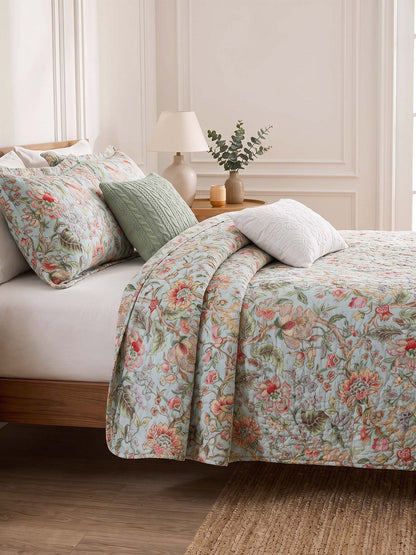 Light Blue Country Garden Floral Print Quilted 3‑Piece Bedding Set