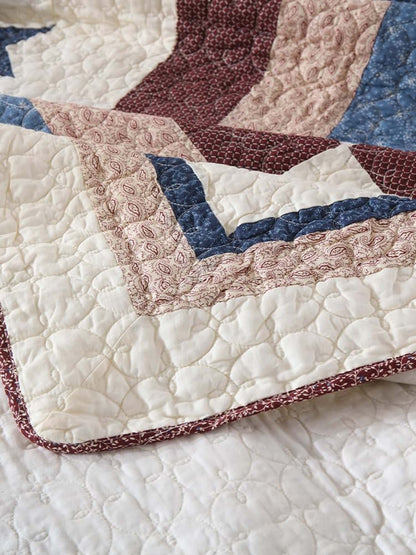 Americana Star Patchwork Quilted 3-Piece Bedding Set