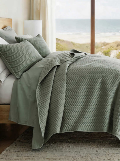 3-Piece Herringbone Quilted Coverlet Set