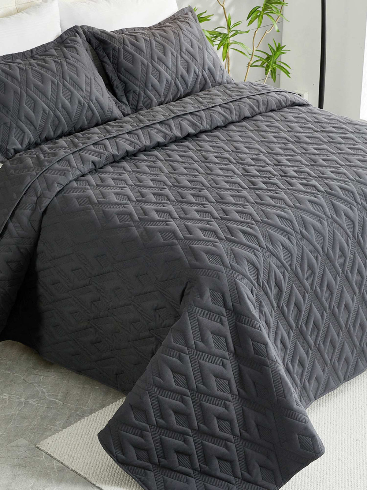 Washed Cotton Solid Color Quilted 3‑Piece Bedding Set