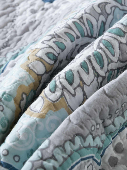 Bohemian Mandala Floral Print Quilted 3‑Piece Bedding Set