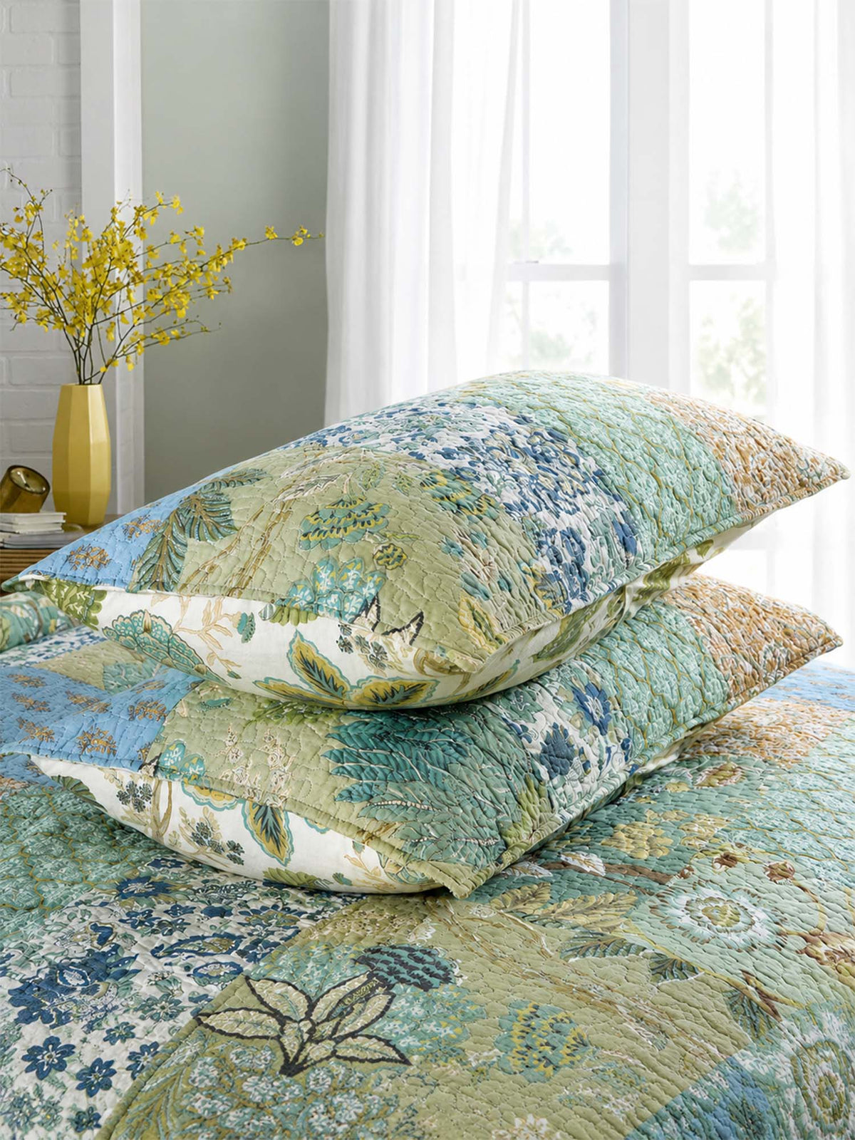 Sage Botanical Patchwork Quilted 3-Piece Cotton Bedding Set