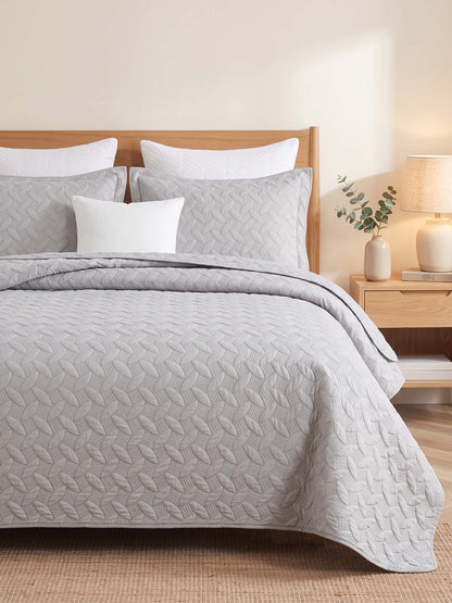 Braided Haven Quilted 3-Piece Bedding Set