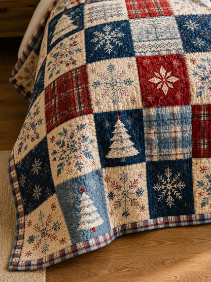 Snowflake Christmas Patchwork Quilted 3-Piece Bedding Set