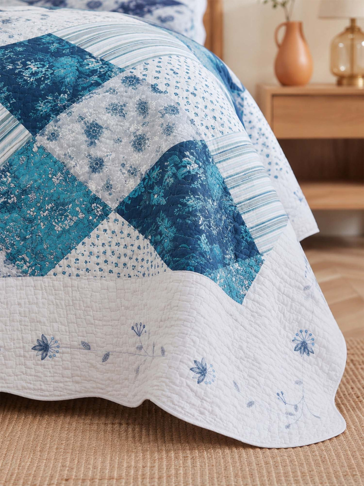 Blue Cottage Patchwork Quilted 3-Piece Bedding Set