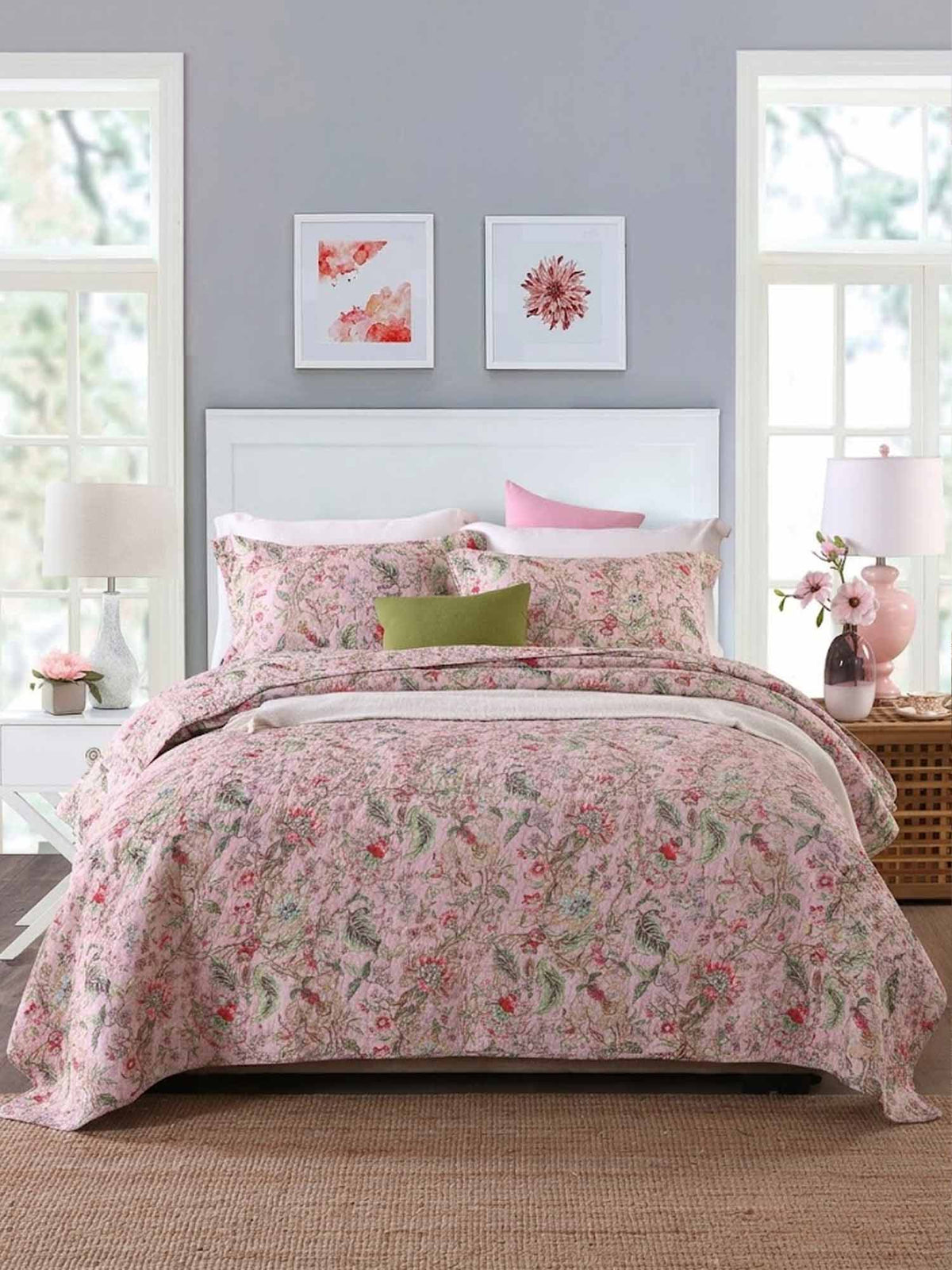 Soft Pink Country Botanical Floral Print Quilted 3‑Piece Bedding Set