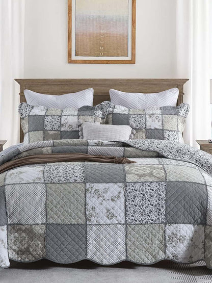 Rose Patchwork Quilted 3-Piece Bedding Set