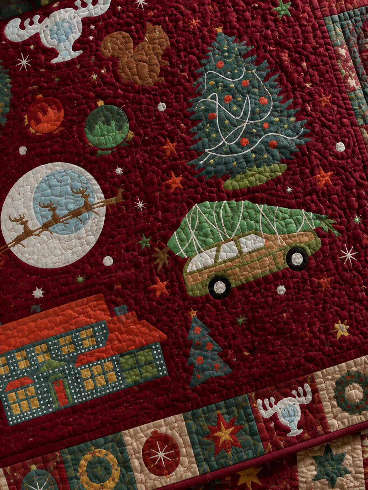 Christmas Woodland Village Quilted 3-Piece Bedding Set