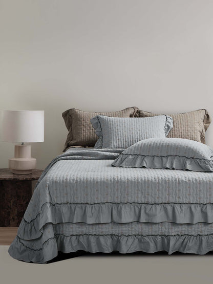 Petite Bow Ruffle Quilted 3-Piece Bedding Set