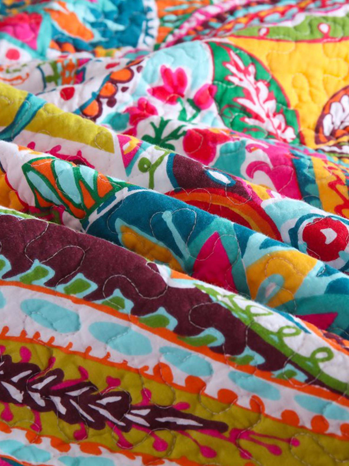 Vibrant Paisley Garden Quilted 3-Piece Bedding Set