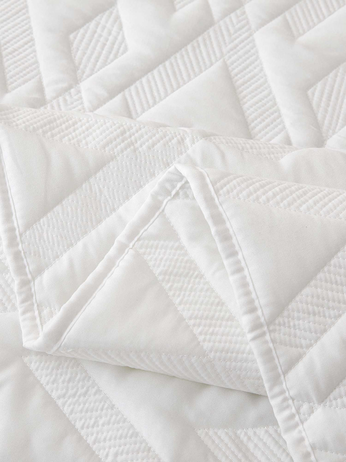 Washed Cotton Solid Color Quilted 3‑Piece Bedding Set
