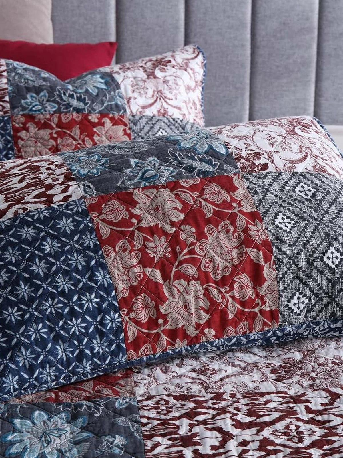 Heritage Americana Patchwork Quilted 3-Piece Bedding Set