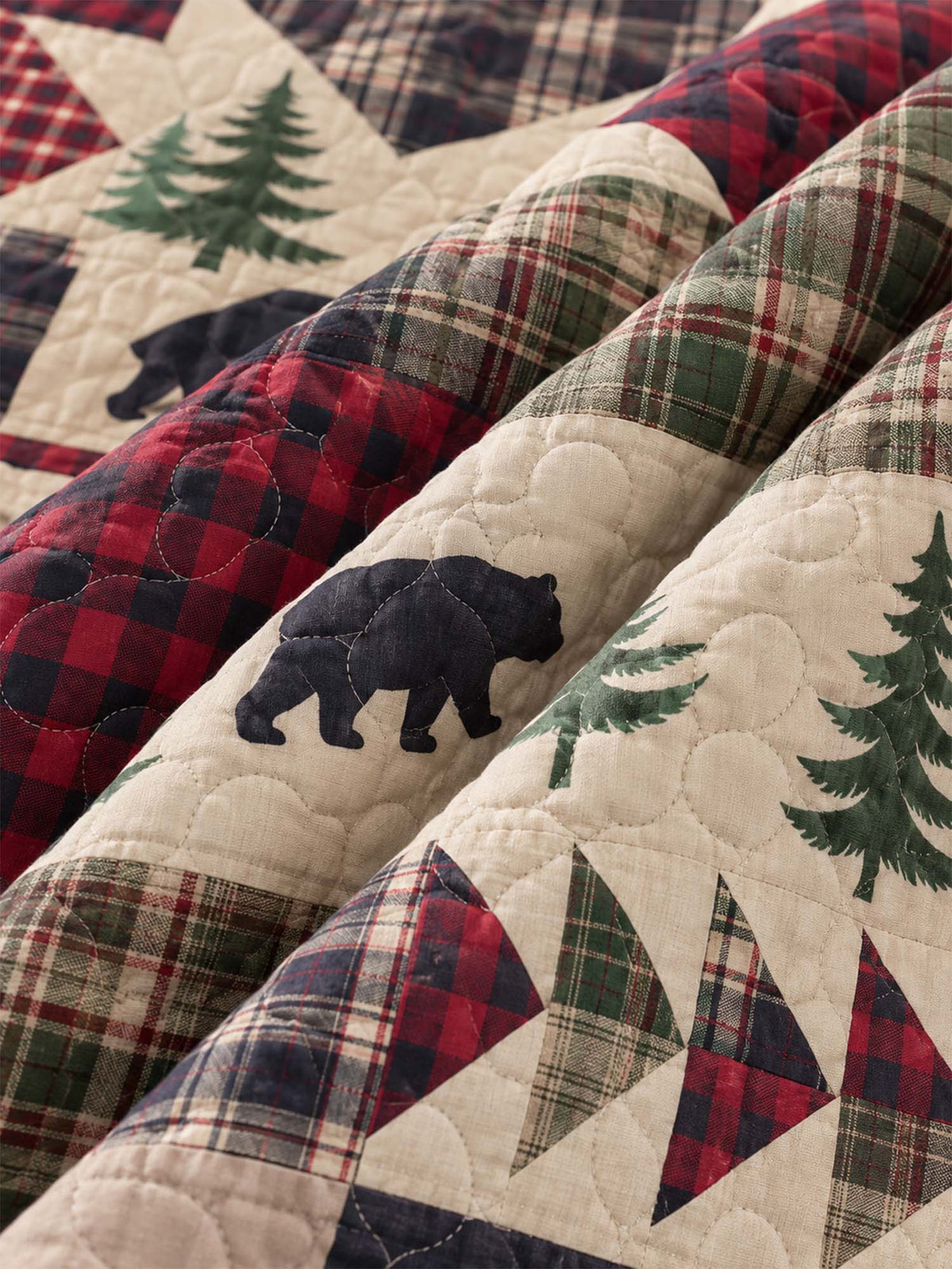 Black Bear Plaid Star Woodland Quilted 3-Piece Bedding Set