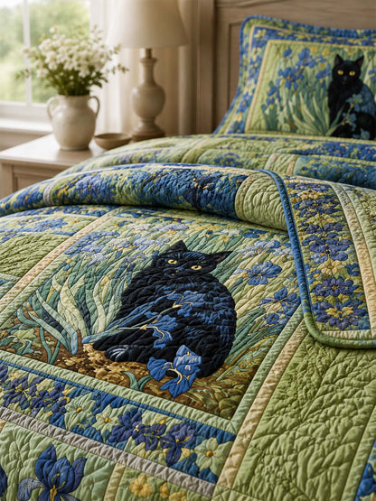 H.PAI Blue Iris Cat Garden Quilted 3-Piece Bedding Set