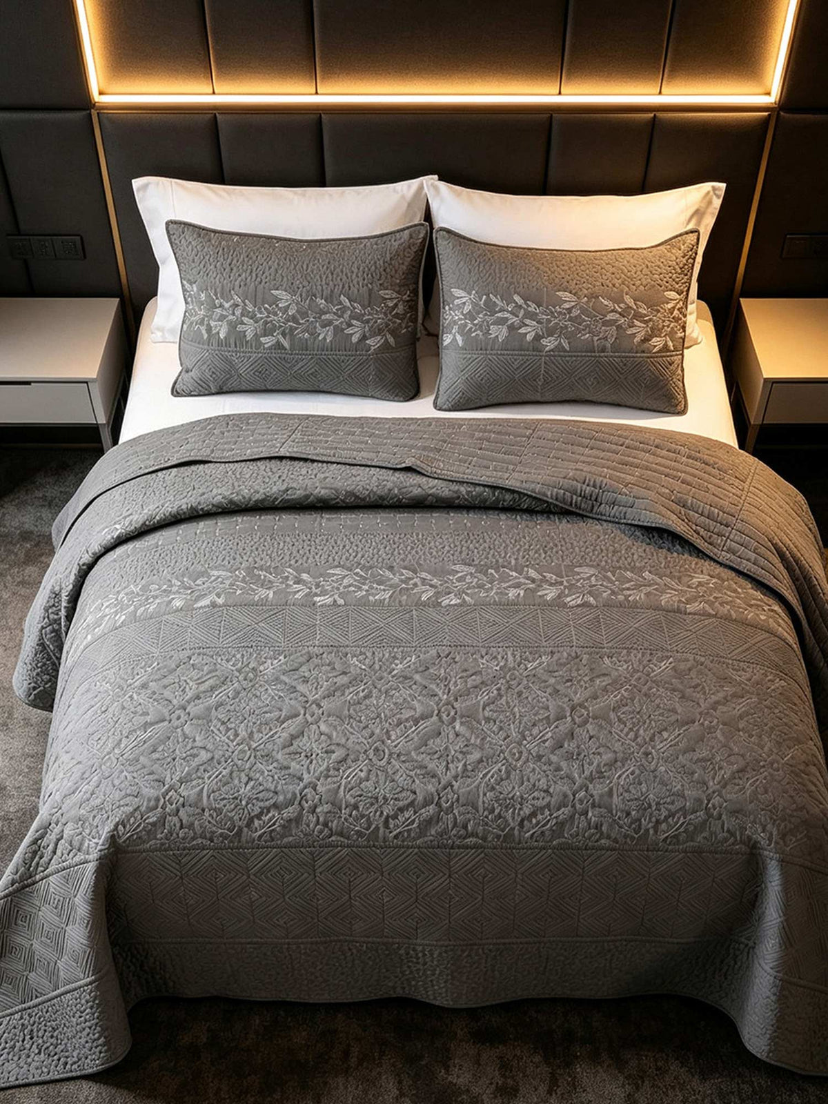 Vintage Botanical Quilted 3‑Piece Bedding Set