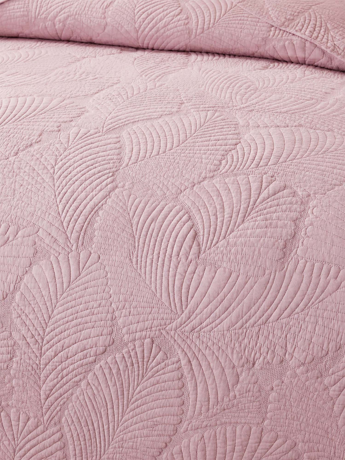 Leaf Texture Quilted 3-Piece Bedding Set
