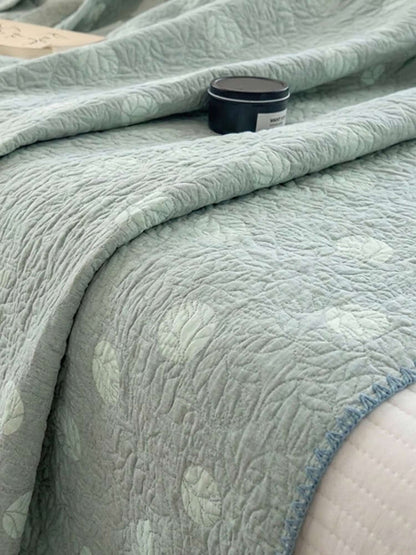 Vintage Sage Green Leaf Jacquard Quilted Throw Three‑Layer Gauze Cotton Blanket