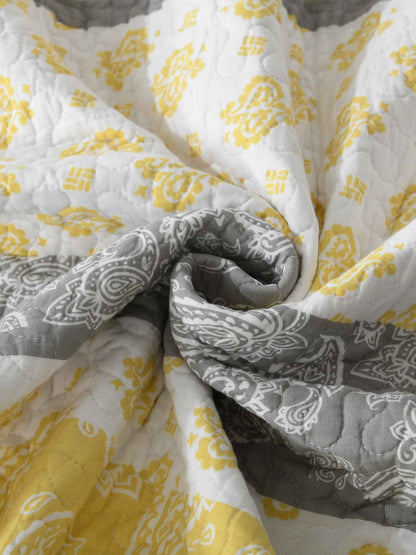 Yellow Grey Paisley Stripe Quilted 3‑Piece Bedding Set