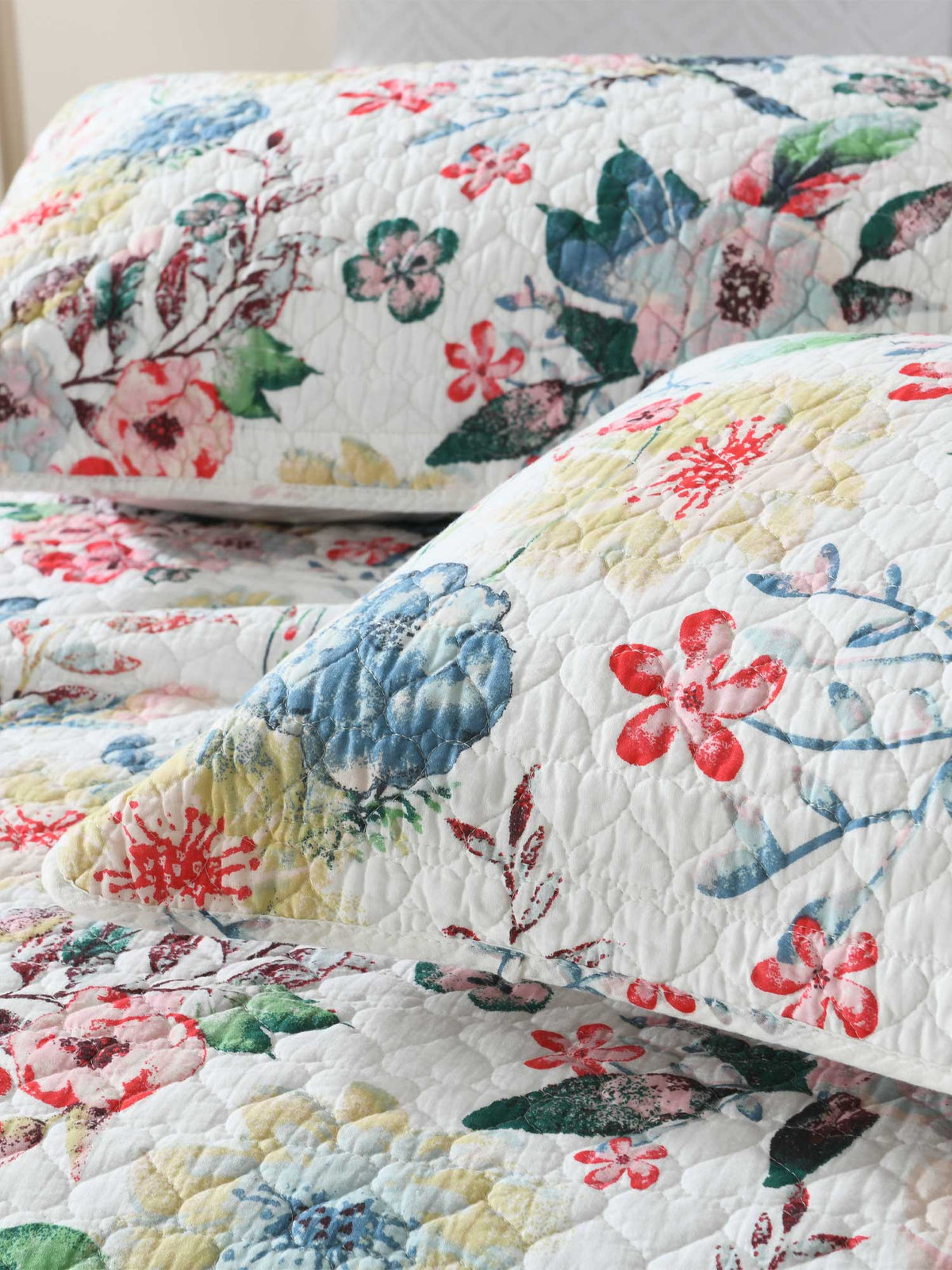 Vintage Bird Floral Garden Print Quilted 3‑Piece Bedding Set