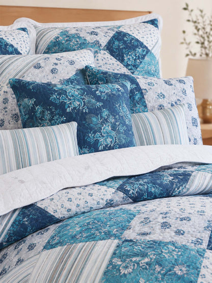 Blue Cottage Patchwork Quilted 3-Piece Bedding Set
