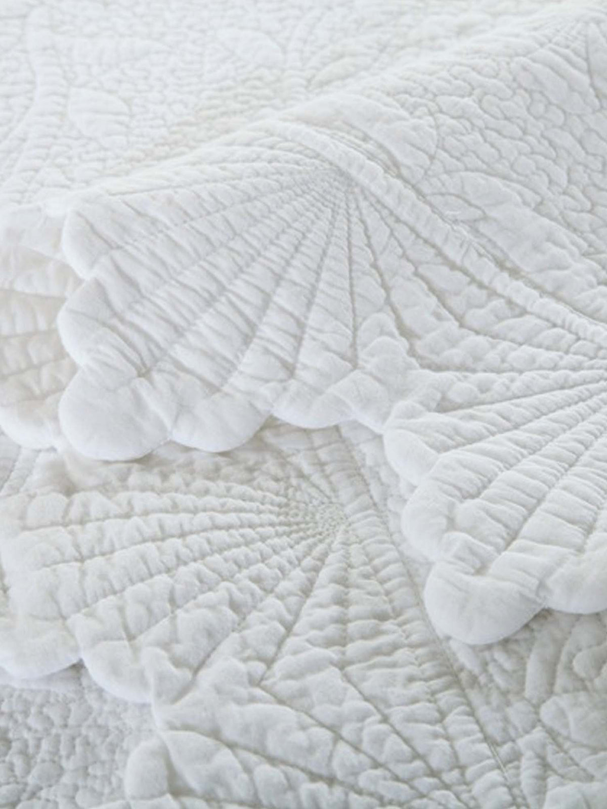 Serene Blossom 100% Cotton Floral Quilted Bedding Set