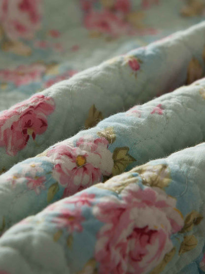 Vintage Rose Floral Print Quilted 3‑Piece Bedding Set