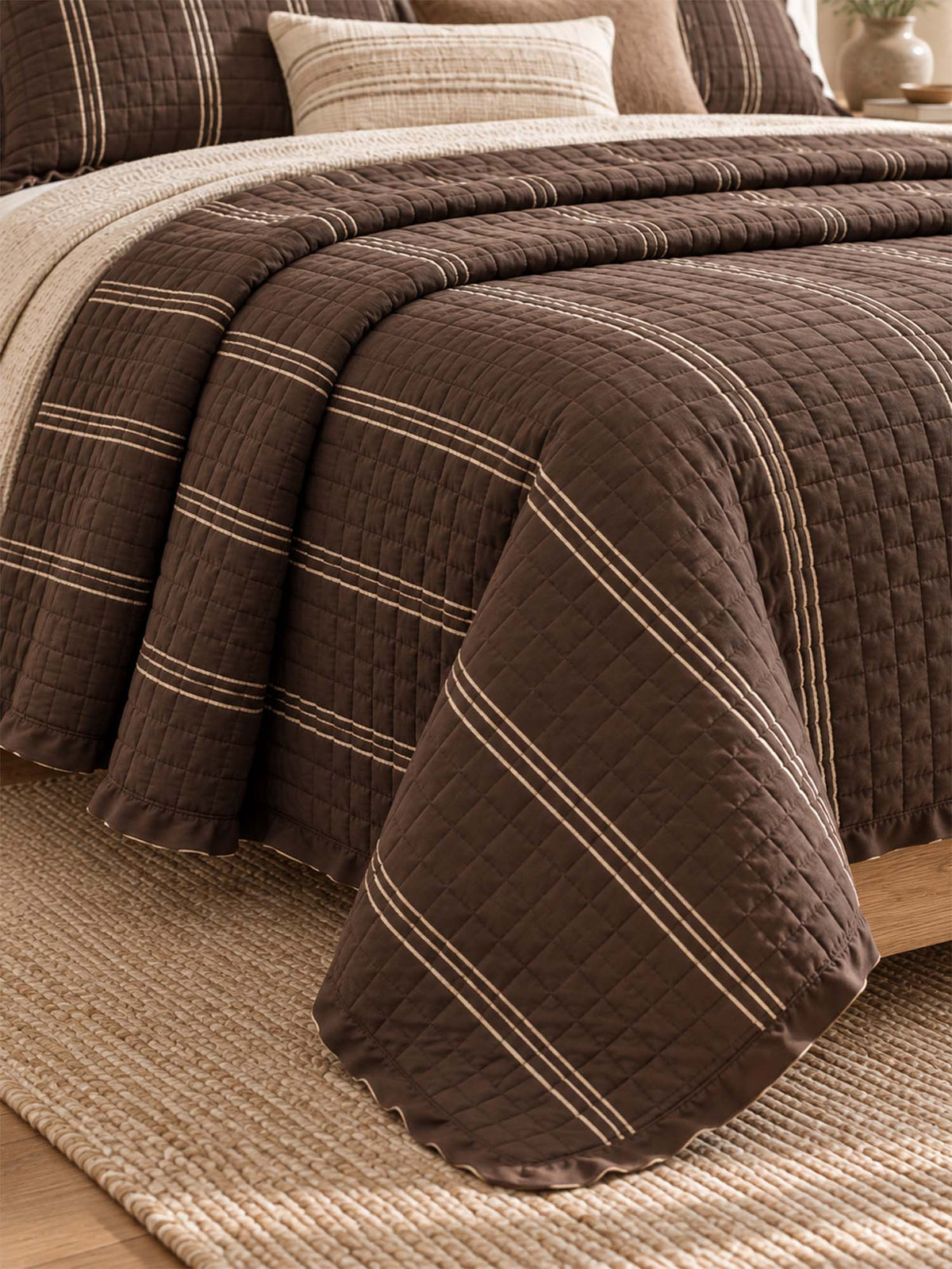 Stripe Ruffle Jacquard 100% Cotton Reversible Quilted 3-Piece Bedding Set